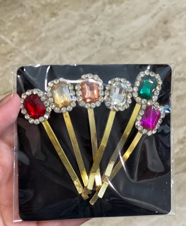 Multi-colored pins- 6 pcs