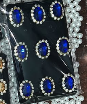 Premium Hair Studs-pack