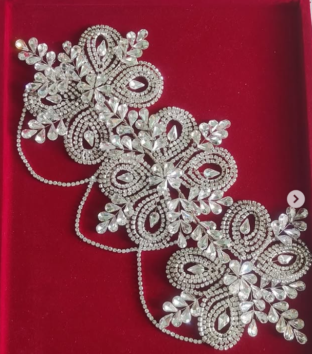 Rhinestone drama crown- Silver Headgear