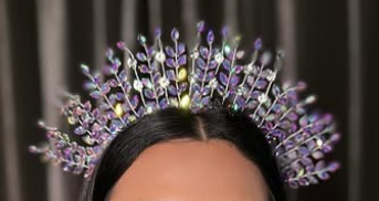 Half cleopatra crown